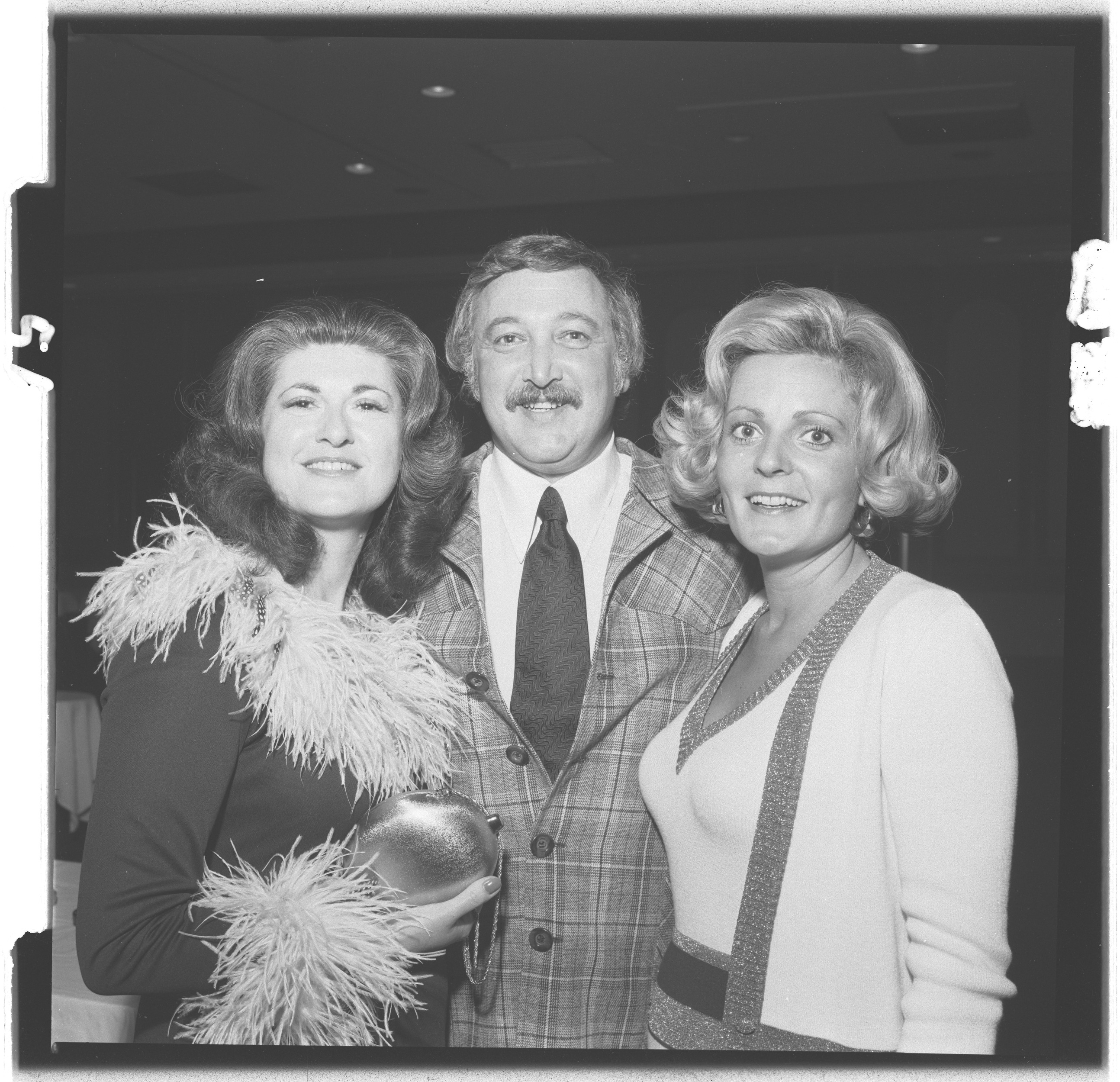 Photographs of B'nai B'rith(Man of the Year) Mike O'Callaghan - Gov. of Nevada with wife Carolyn, image 01