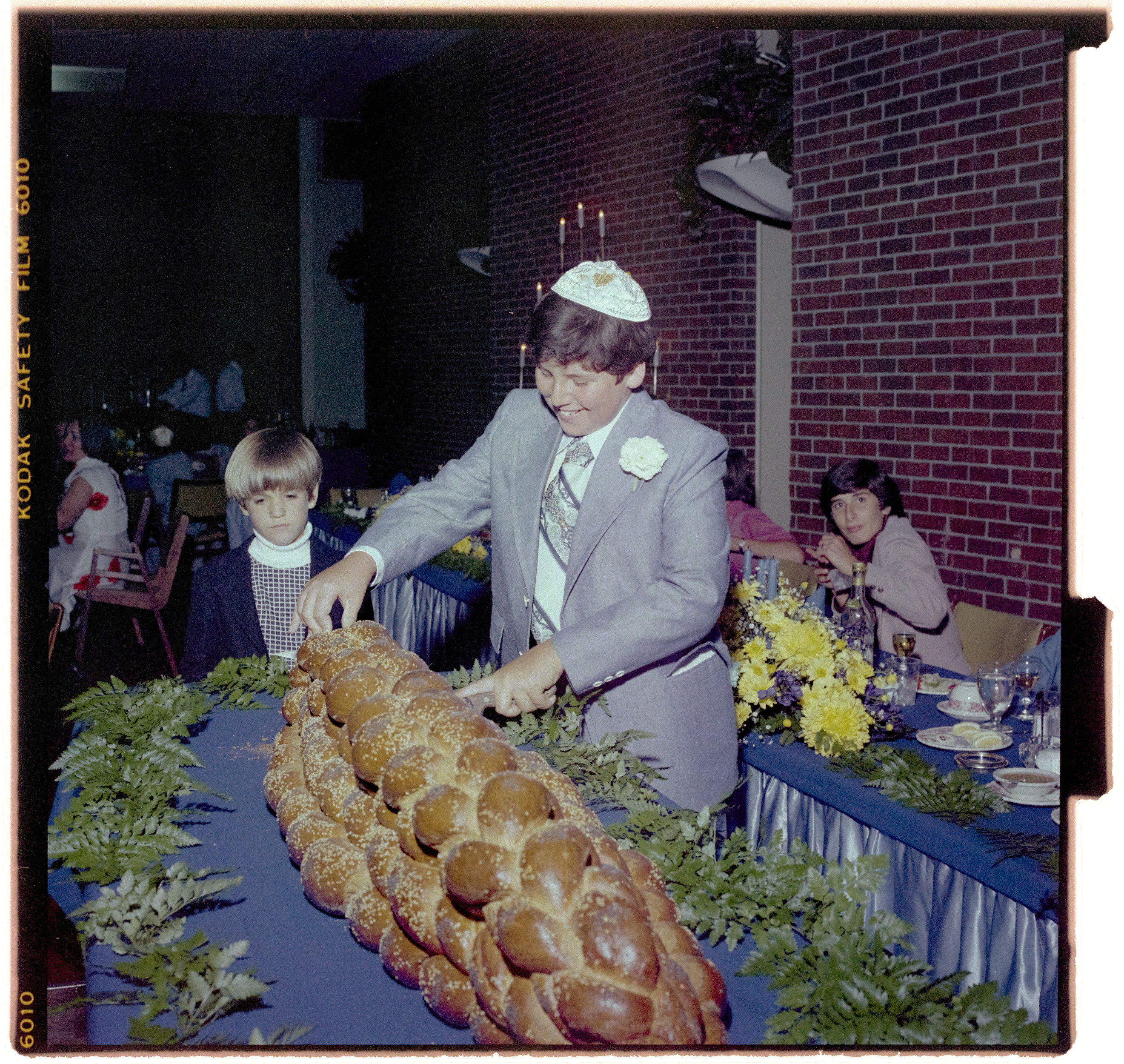 Photographs of Michael Steinberg Bar Mitzvah, image 05