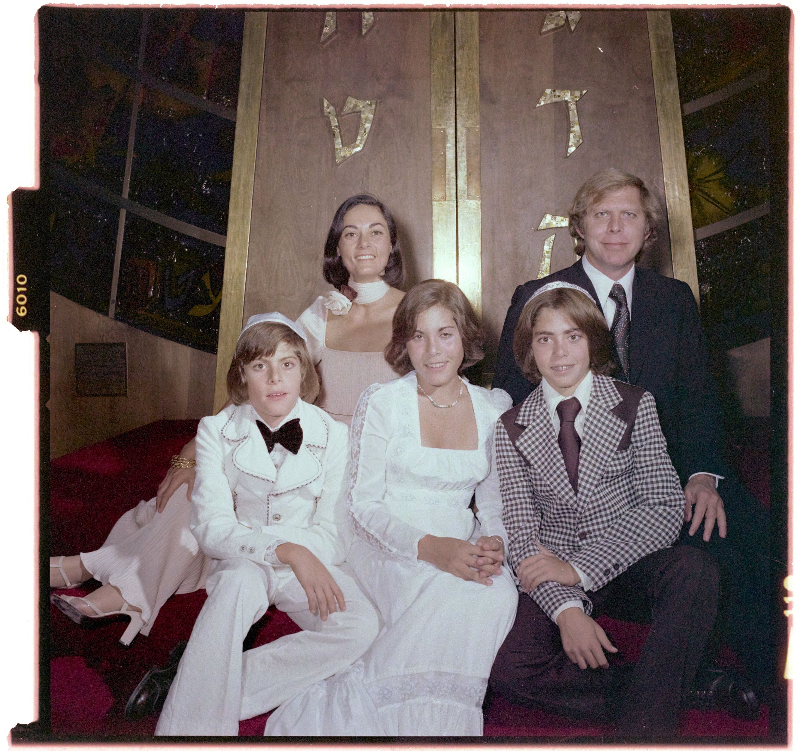 Photographs of Mason, Billy, image 01