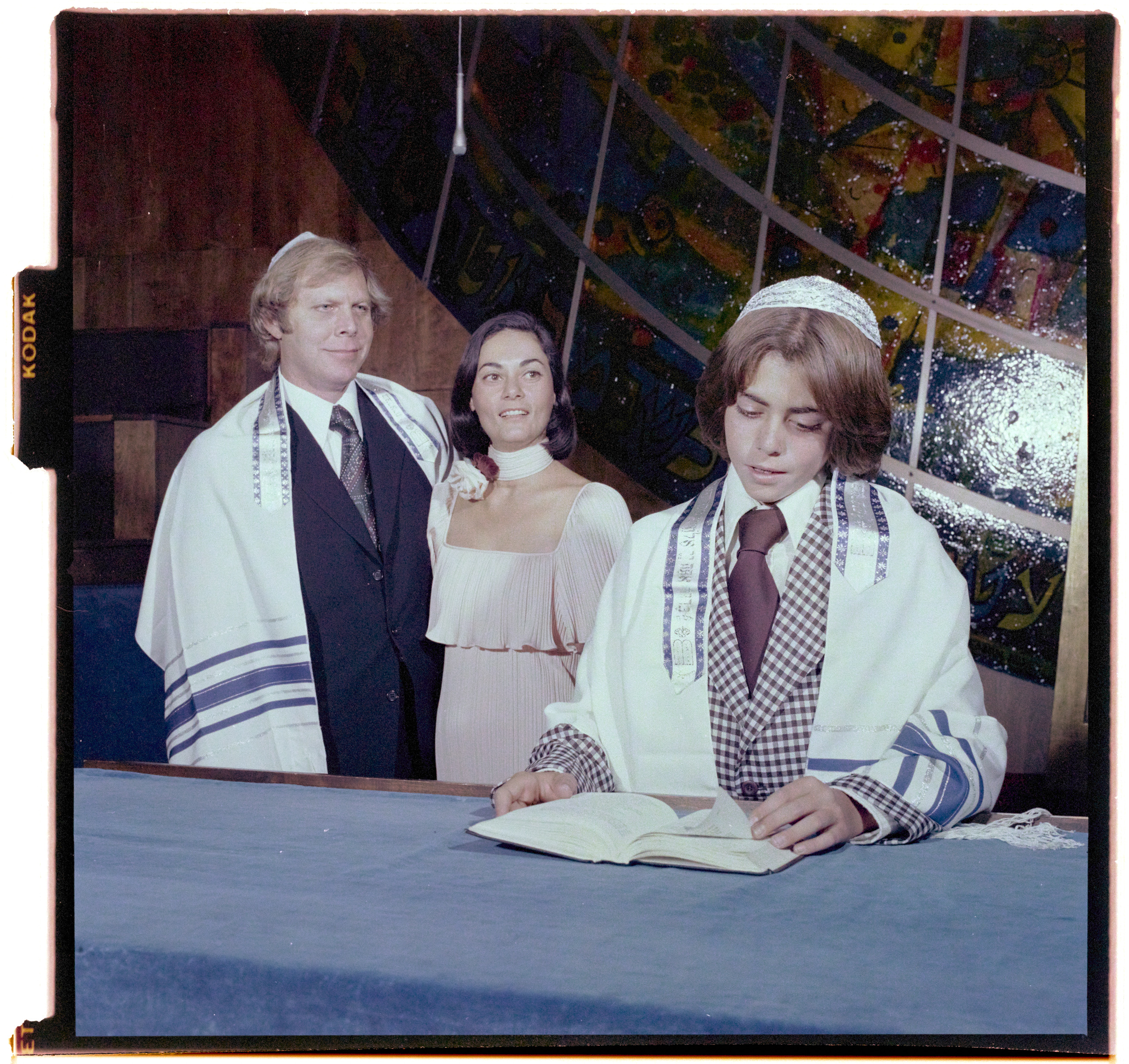 Photographs of Mason, Billy, image 02