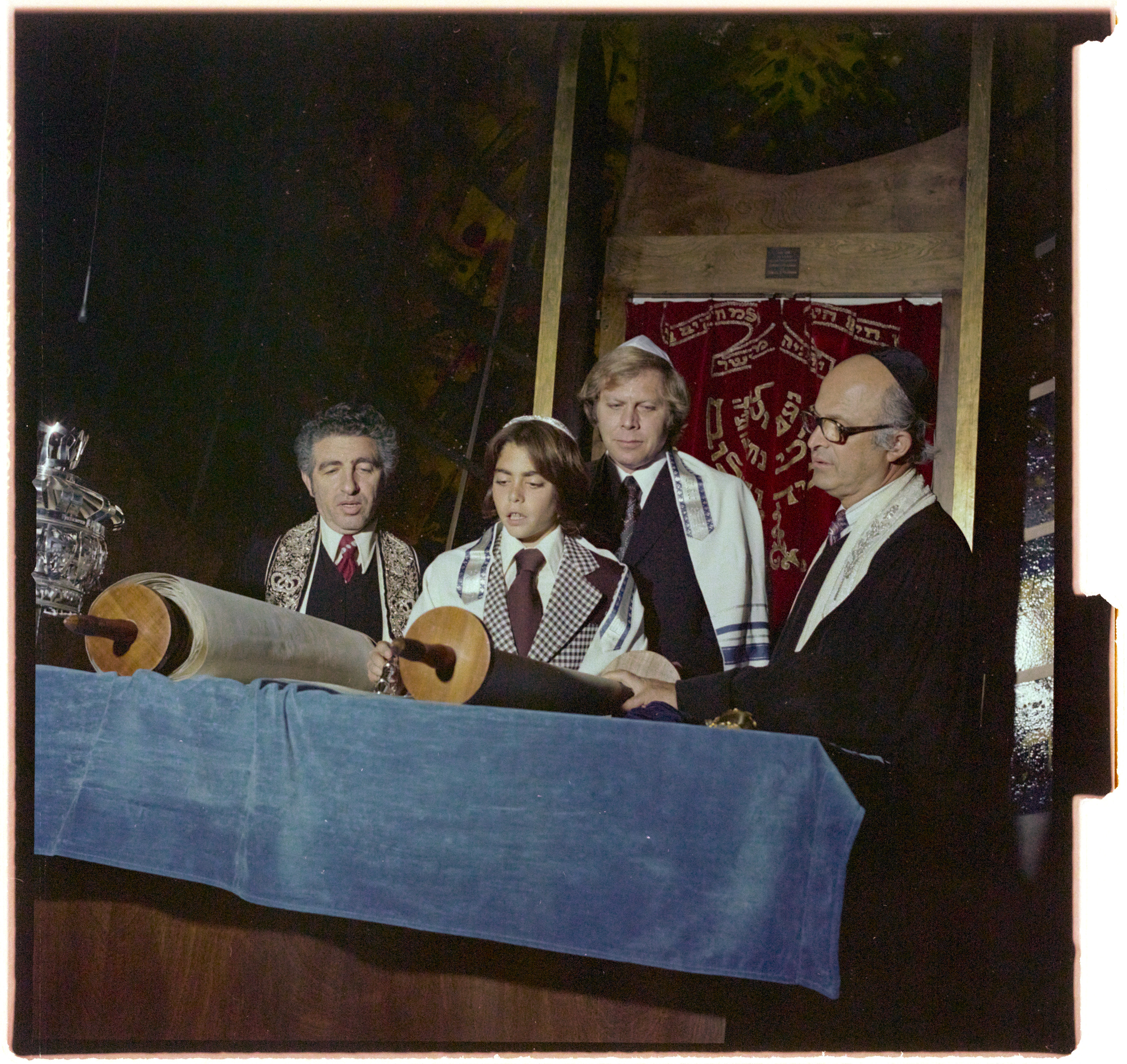 Photographs of Mason, Billy, image 04