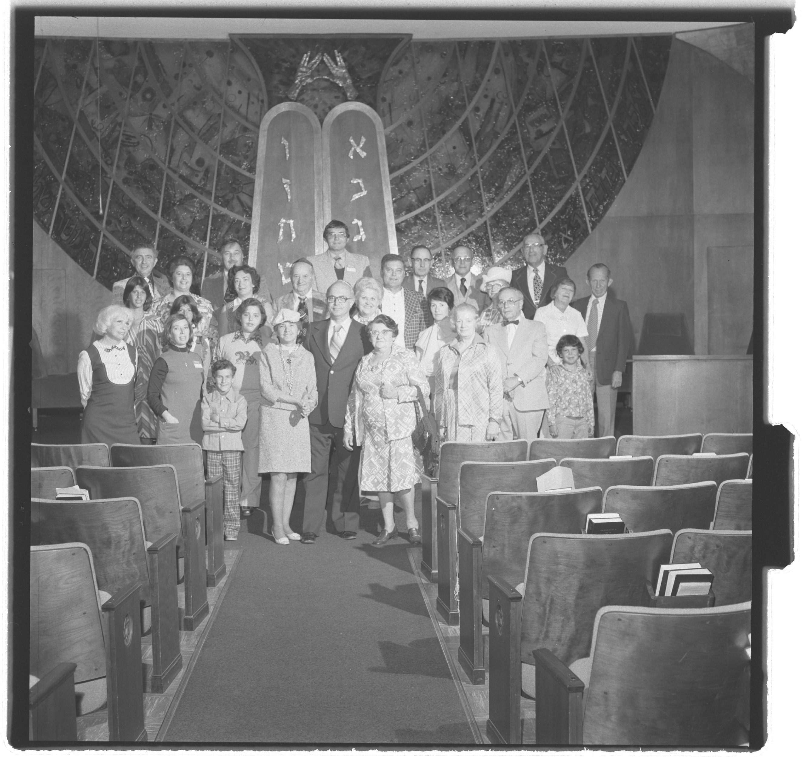 Photographs of Temple Beth Sholom, image 02