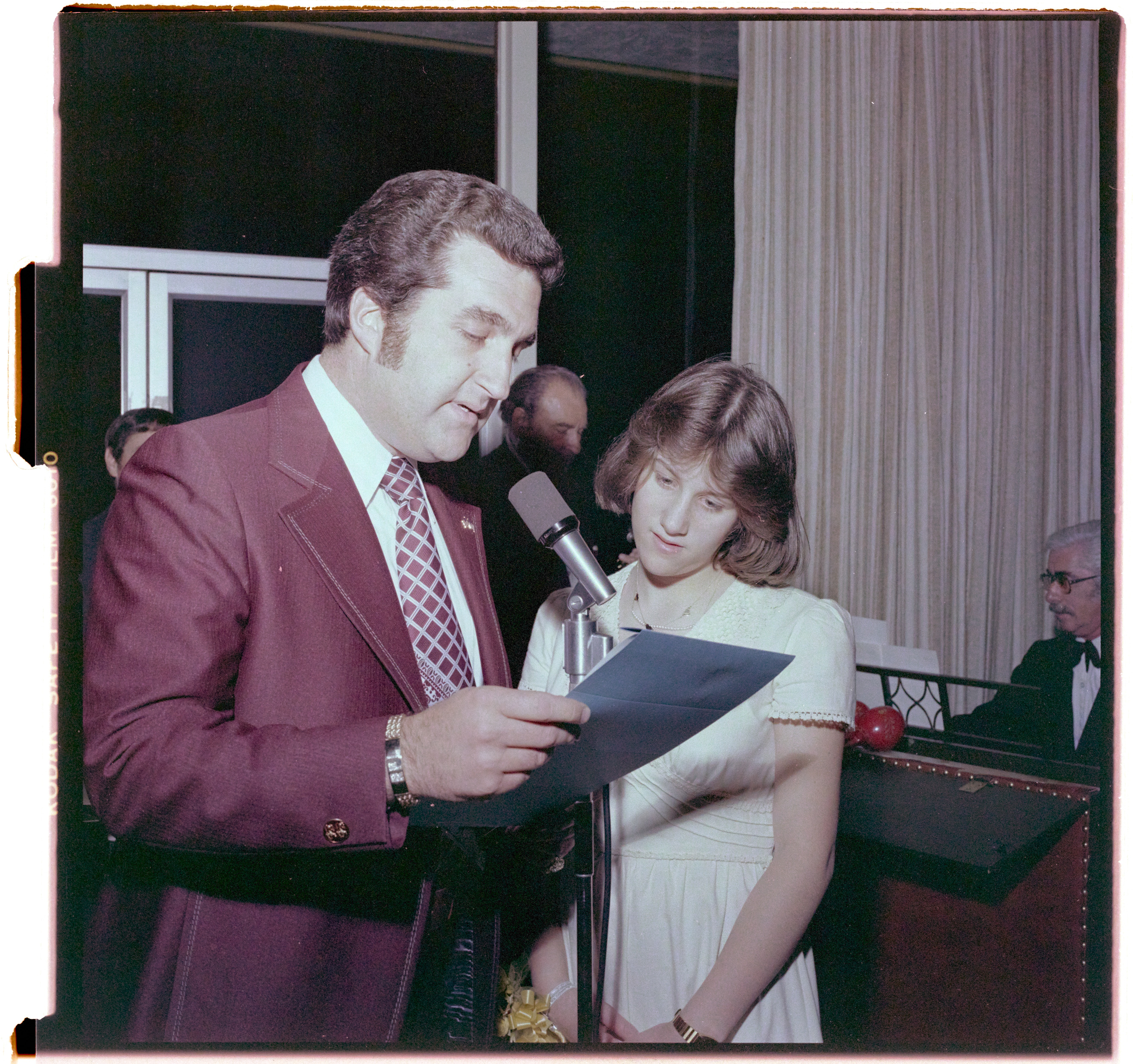 Photographs of Kaufman, Carrie bat mitzvah, image 02